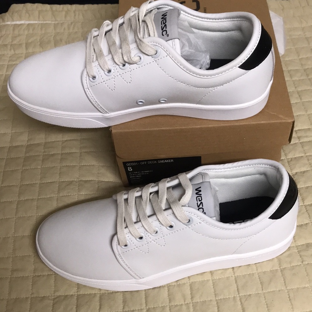 WESC Off Court Men White Sneakers size 8